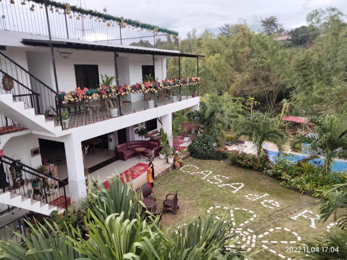 Casa De Robles Tanay Rizal Hotell Exteriör bild