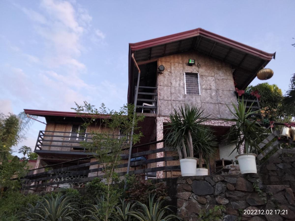Casa De Robles Tanay Rizal Hotell Exteriör bild