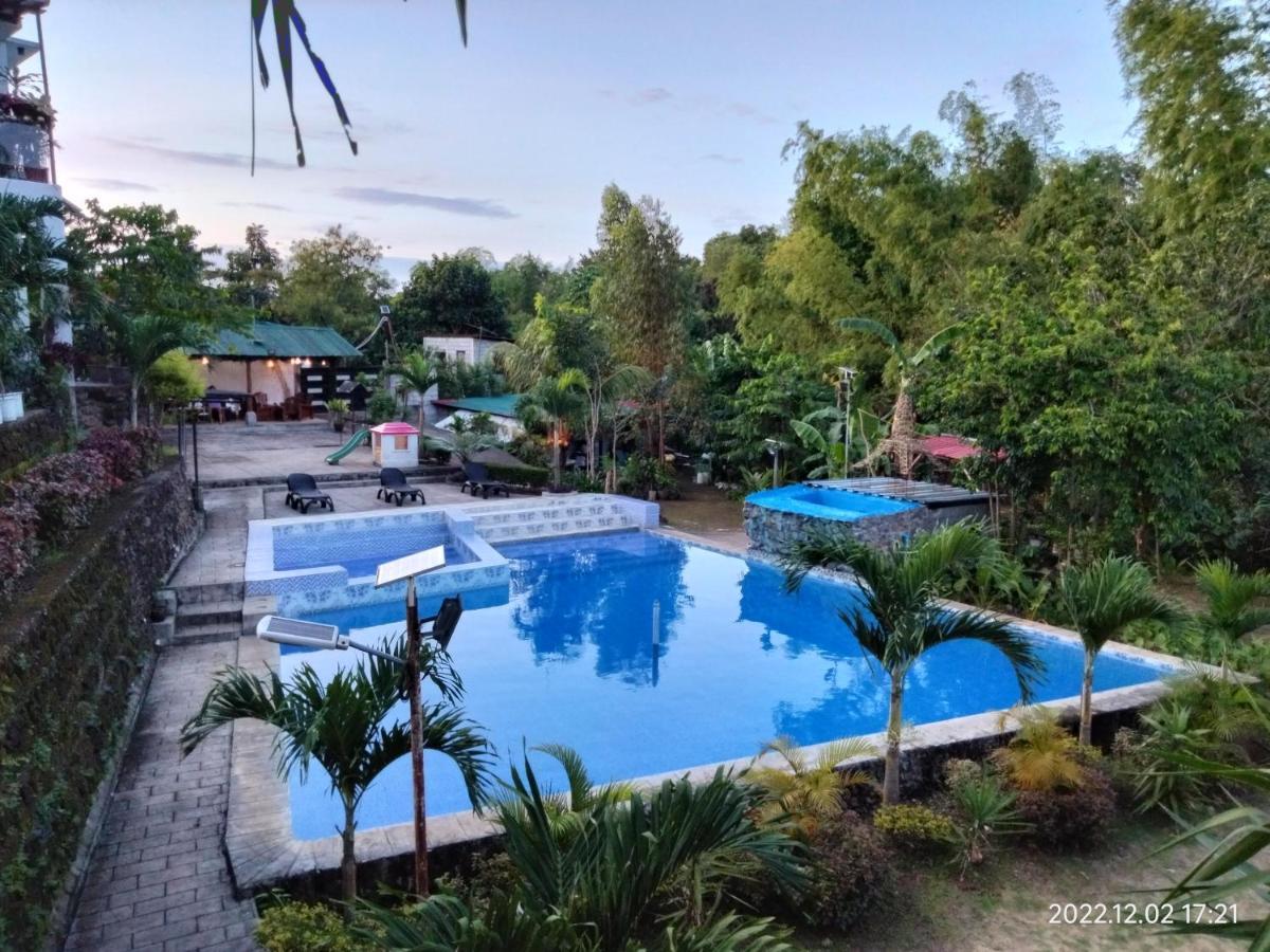 Casa De Robles Tanay Rizal Hotell Exteriör bild