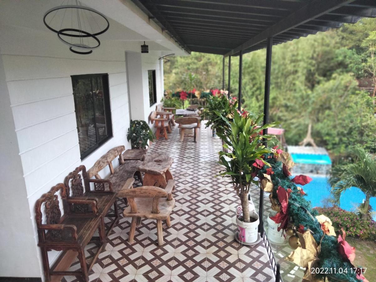 Casa De Robles Tanay Rizal Hotell Exteriör bild