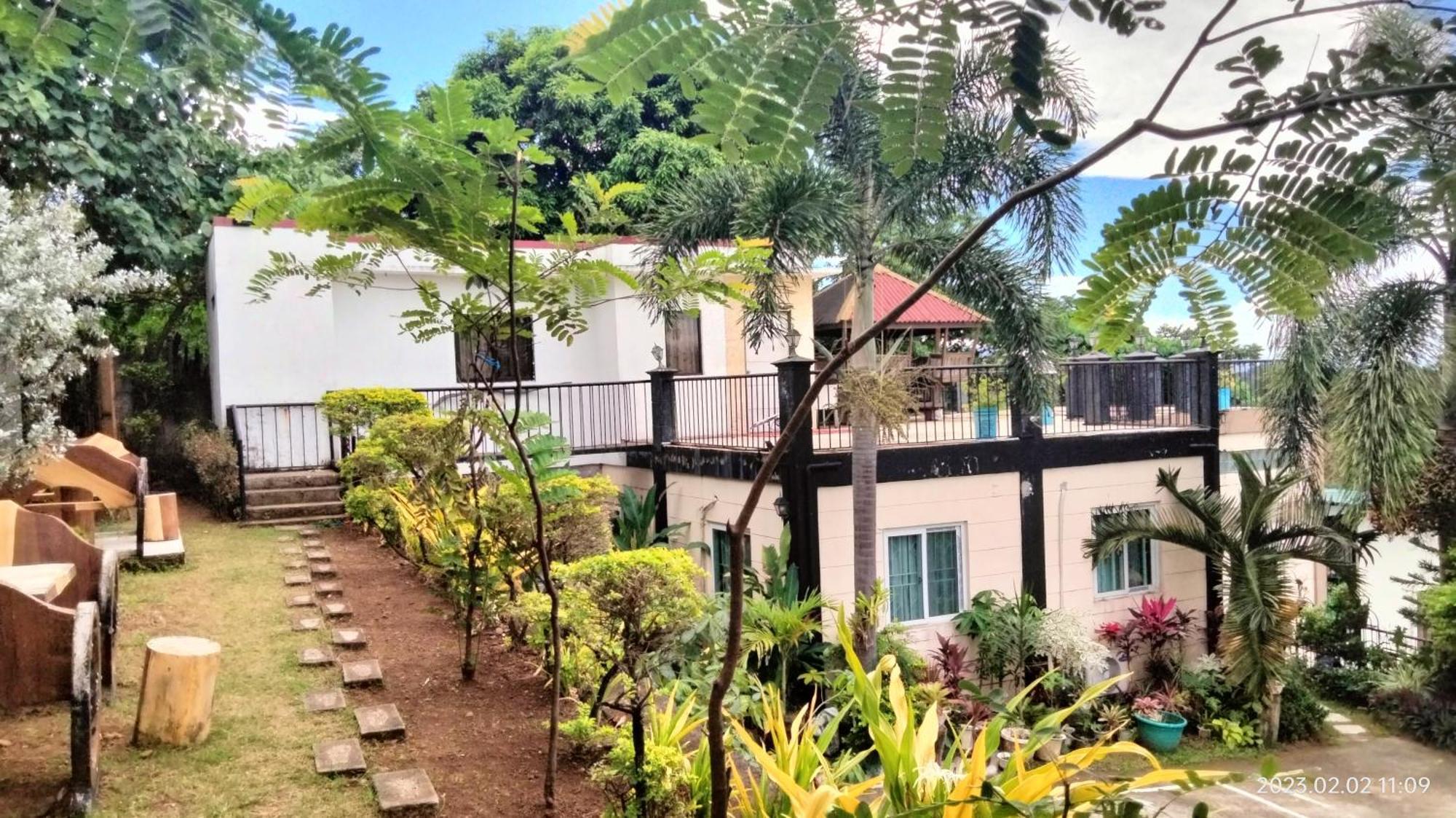 Casa De Robles Tanay Rizal Hotell Exteriör bild